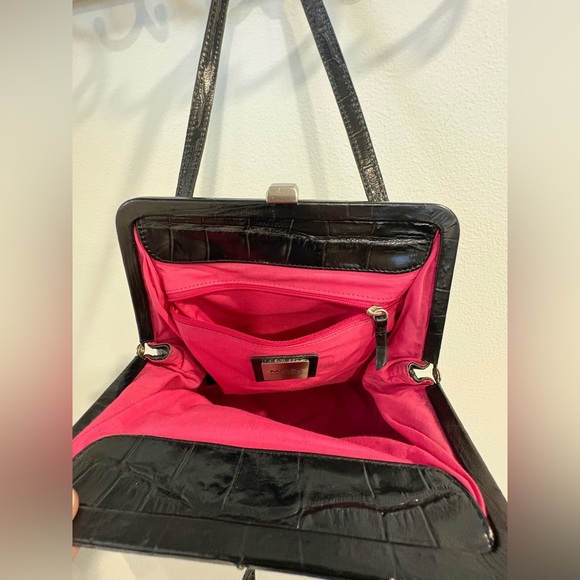 Unique Vintage Sleek Black Crocodile-Embossed Hand  Bag - Picture 10 of 14